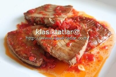 domates soslu ton balığı